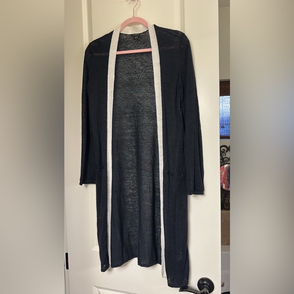 Talbots Black and White Cardigan - Picture 8 of 15